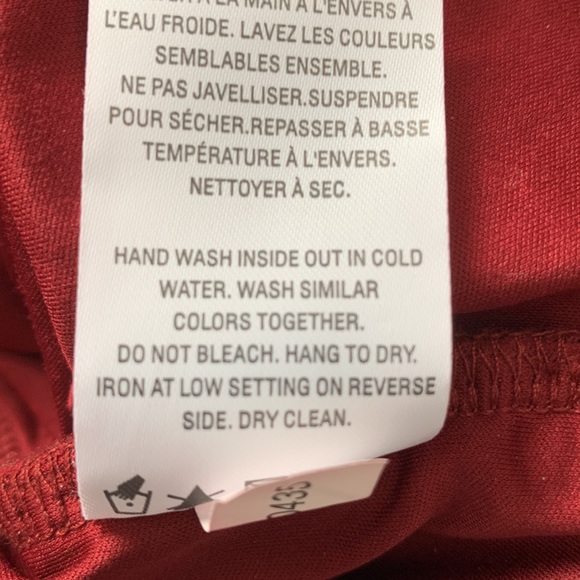 Elegant Lace Midi Dress in Rich Burgundy - Picture 14 of 14